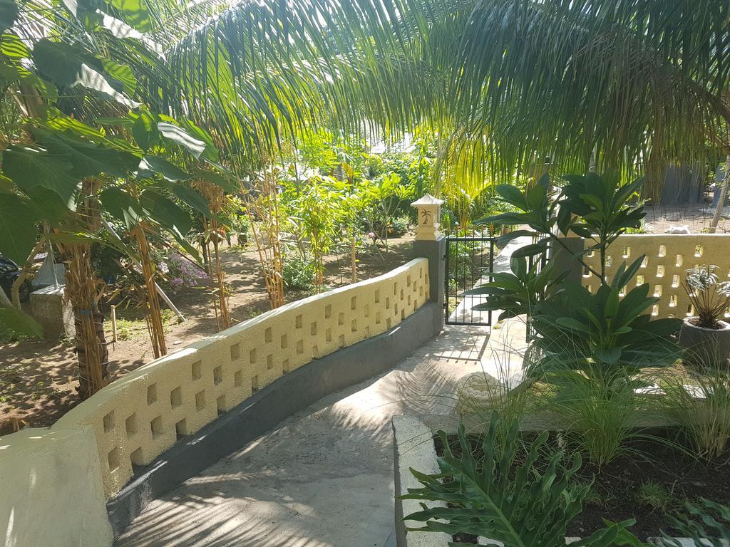 Nipah Villas Senggigi Exterior foto