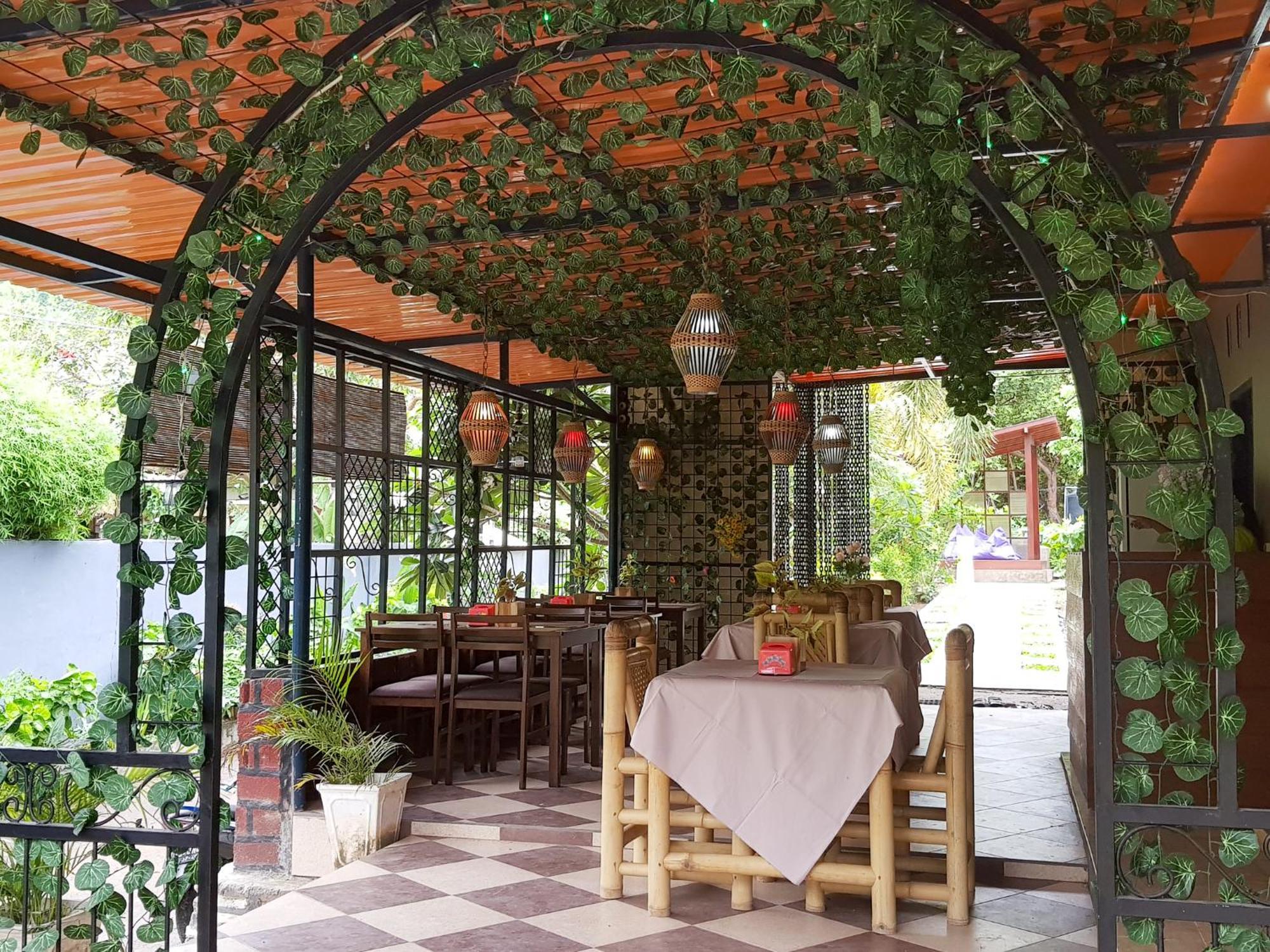 Nipah Villas Senggigi Exterior foto